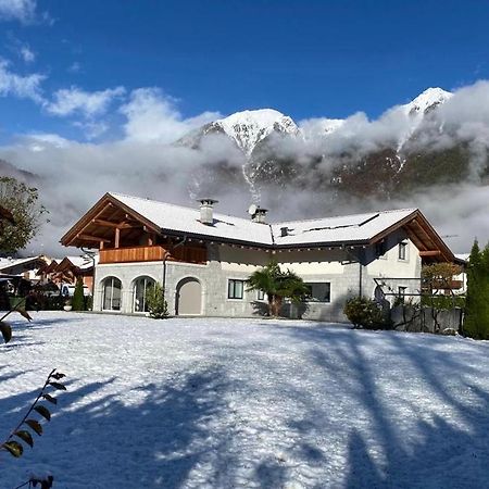 B&B Casa Il Sasso ปินโซโล ภายนอก รูปภาพ