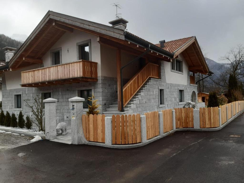 B&B Casa Il Sasso ปินโซโล ภายนอก รูปภาพ